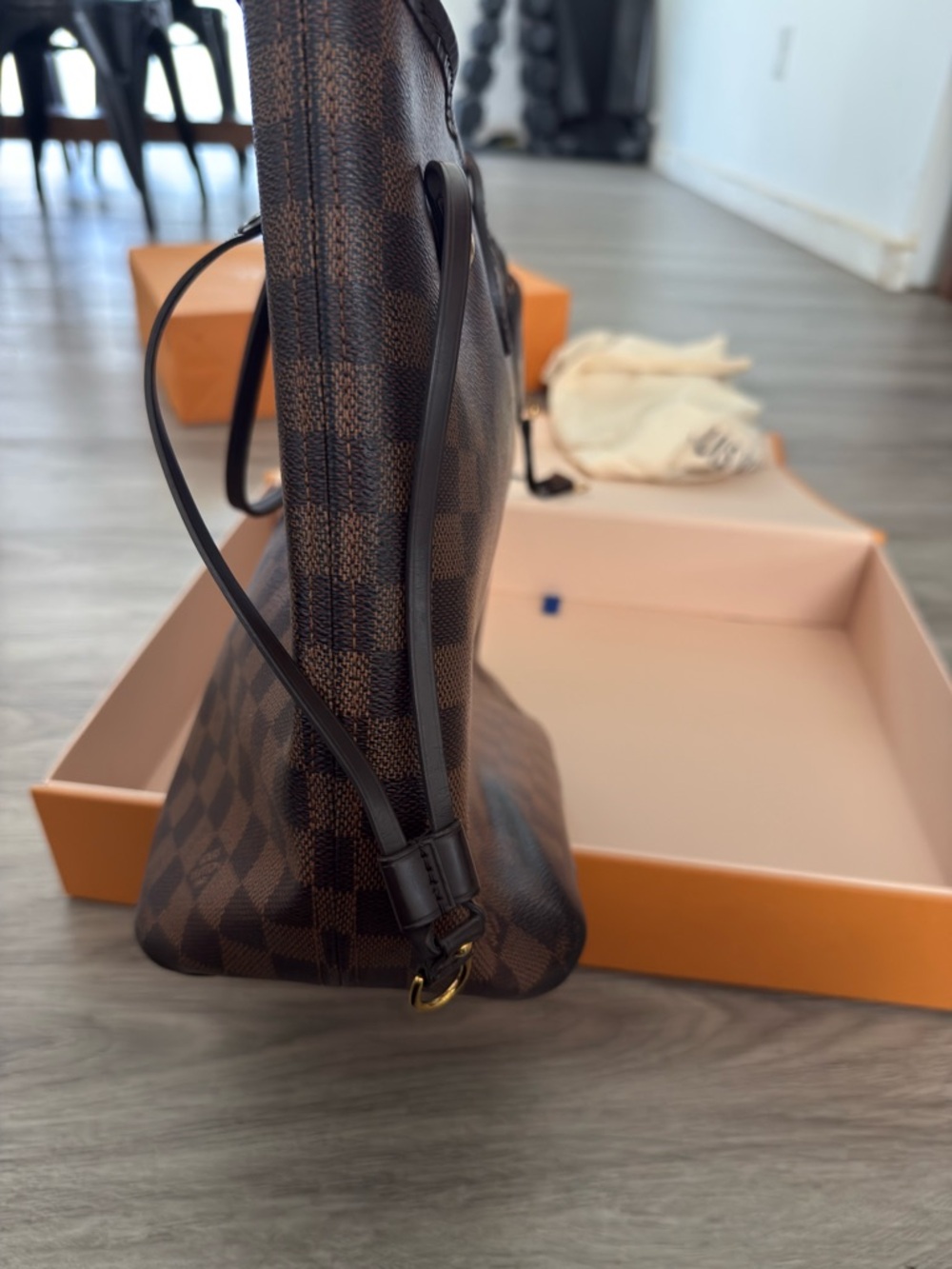 Louis Vuitton Brown Checkered Shoulder Bag MM Neverfull - Picture 10 of 12